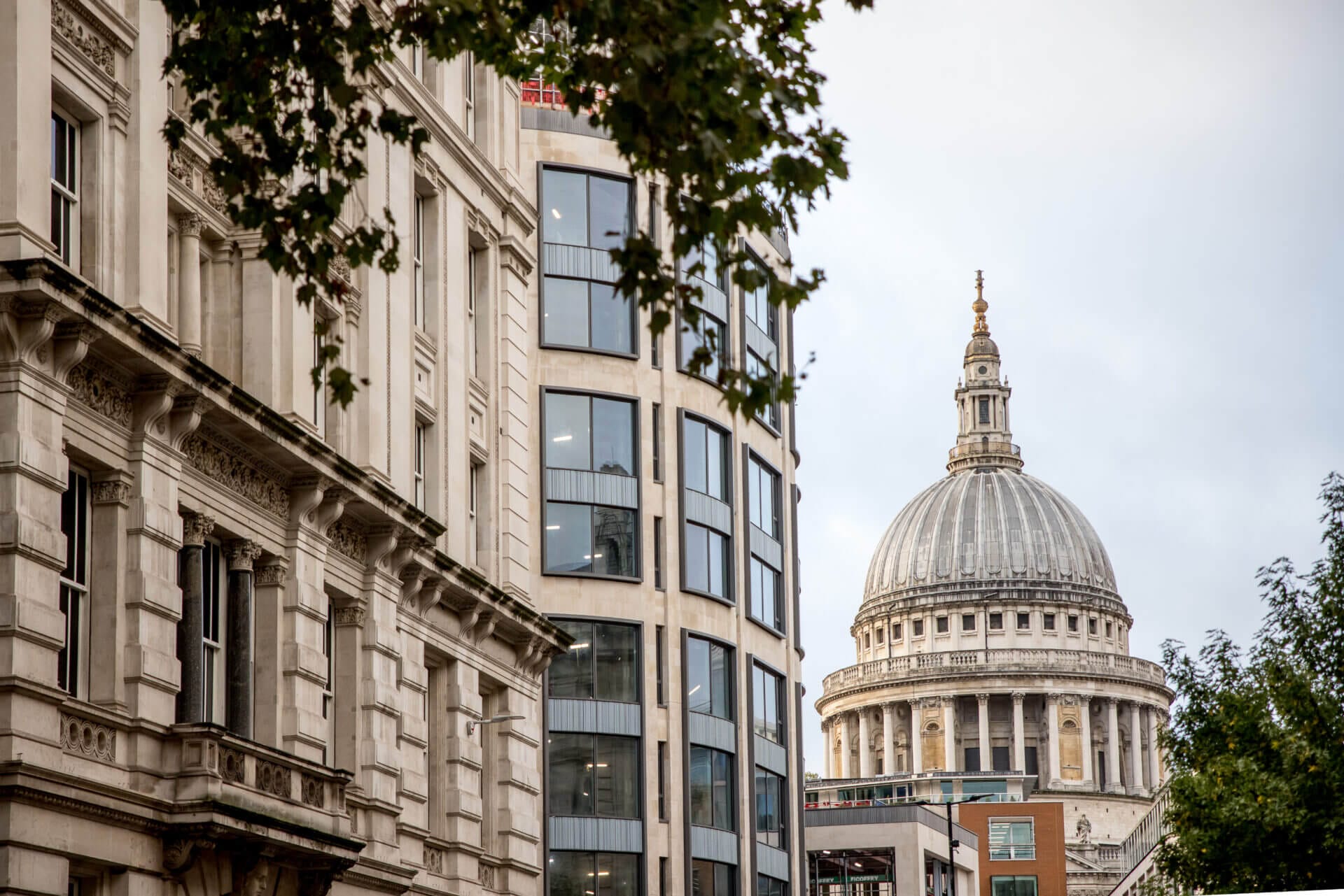 Why Global Companies Scale Through the London Stock Exchange: 5 Key Insights